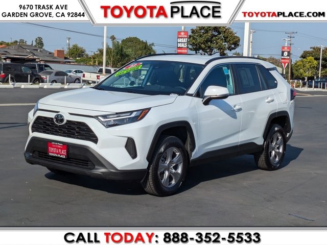 2022 Toyota RAV4 XLE