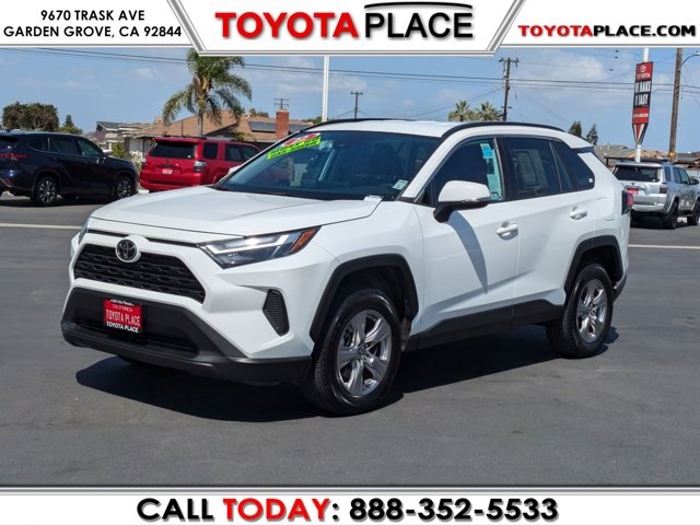 2022 Toyota RAV4 XLE