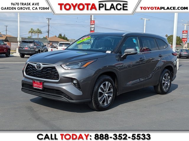 2022 Toyota Highlander XLE