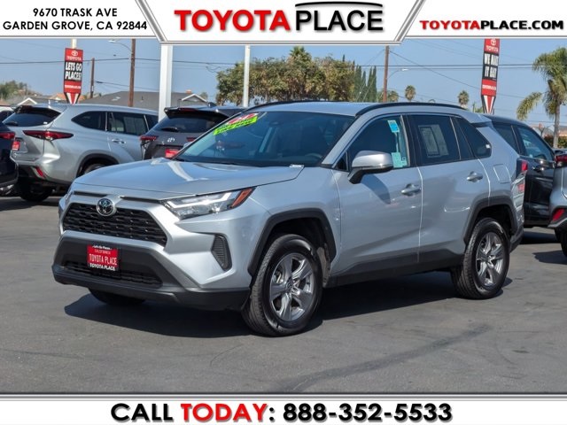 2024 Toyota RAV4 XLE