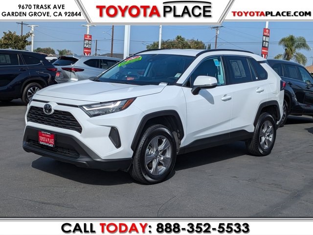 2024 Toyota RAV4 XLE