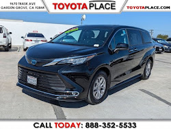 2022 Toyota Sienna XLE