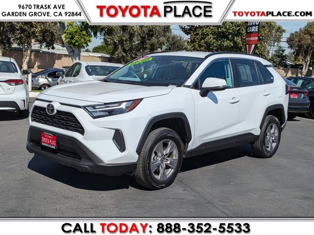 2022 Toyota RAV4 XLE