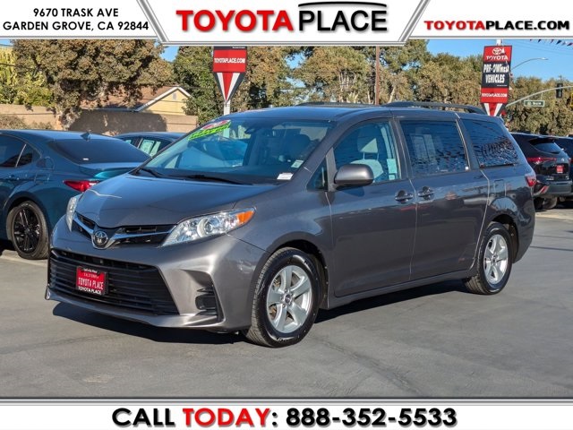 2020 Toyota Sienna LE