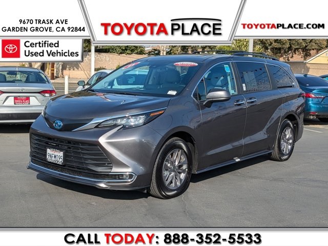 2024 Toyota Sienna XLE