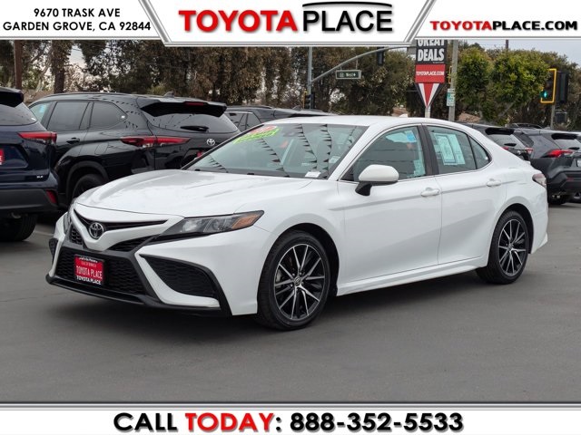 2021 Toyota Camry SE