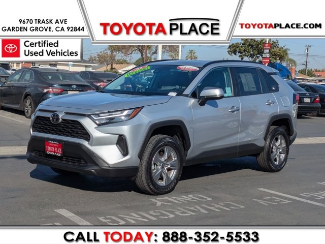 2023 Toyota RAV4 XLE