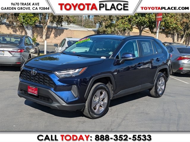 2022 Toyota RAV4 XLE