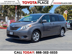 2017 Toyota Sienna LE
