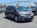 2017 Toyota Sienna LE