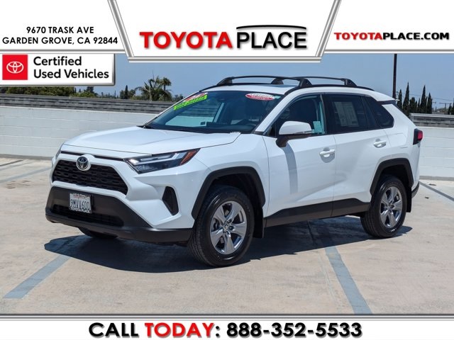 2024 Toyota RAV4 XLE
