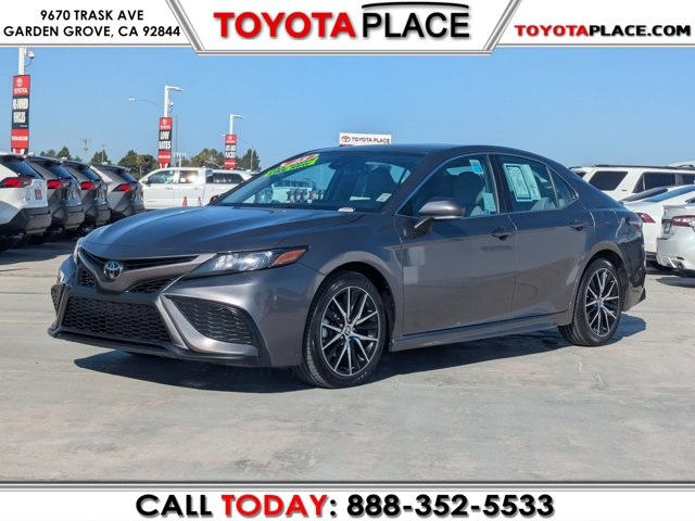 2023 Toyota Camry SE