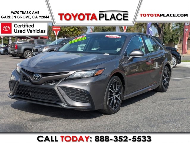 2024 Toyota Camry SE
