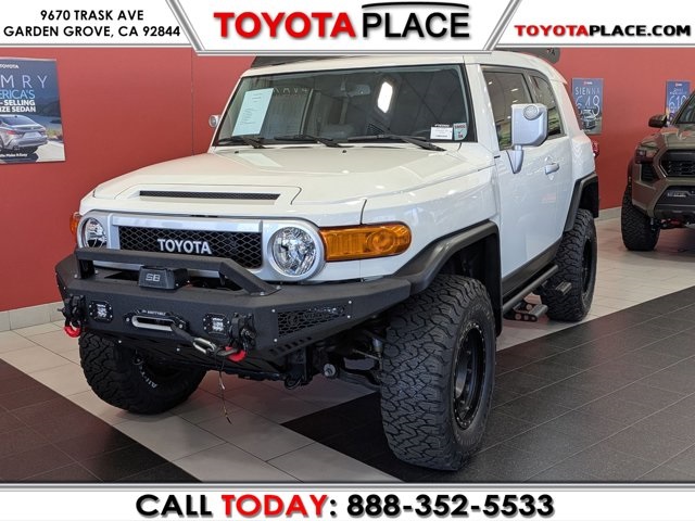 2014 Toyota FJ Cruiser Base