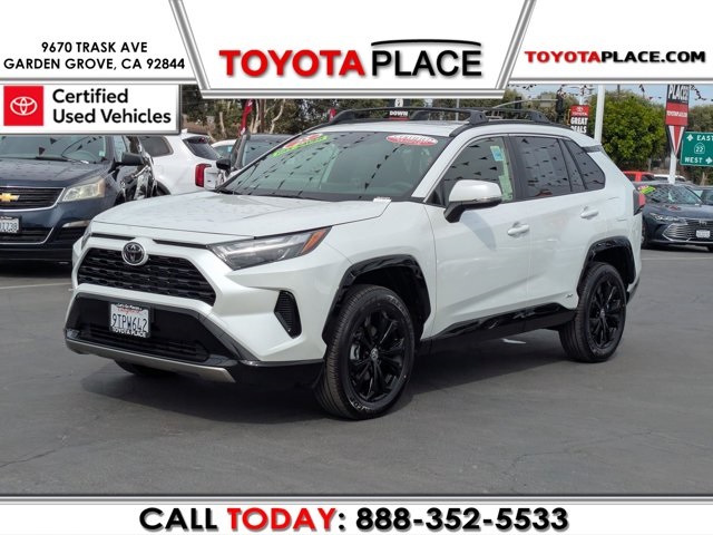 2025 Toyota RAV4 Hybrid SE