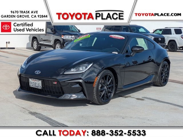 2025 Toyota GR86 Premium