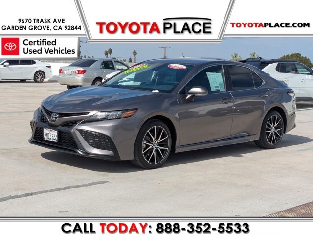 2024 Toyota Camry SE