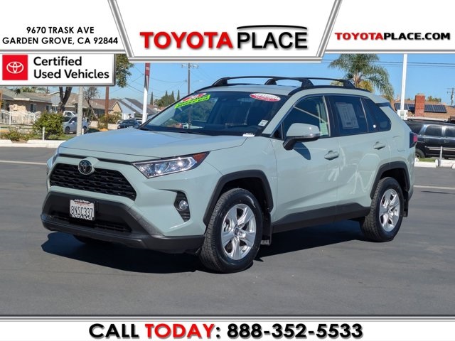 2020 Toyota RAV4 XLE
