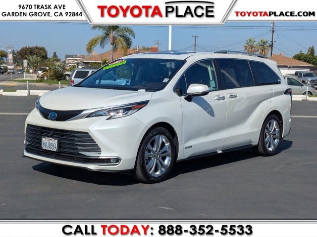 2021 Toyota Sienna Platinum