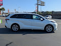 2021 Toyota Sienna Platinum