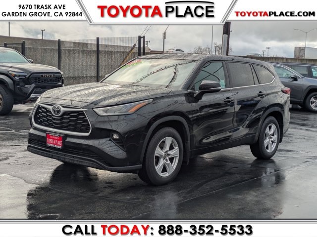 2024 Toyota Highlander LE