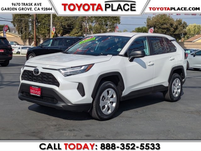 2024 Toyota RAV4 LE