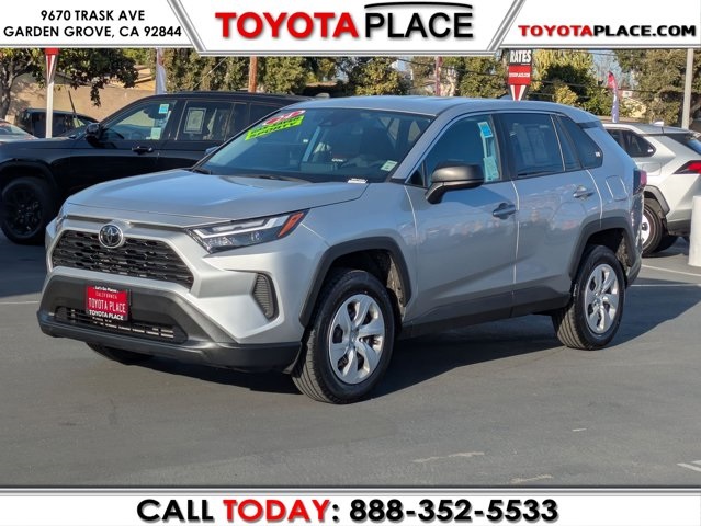 2024 Toyota RAV4 LE