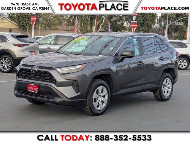 2024 Toyota RAV4 LE