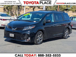 2020 Toyota Sienna SE