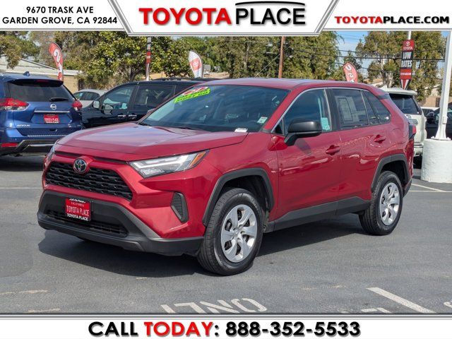 2024 Toyota RAV4 LE
