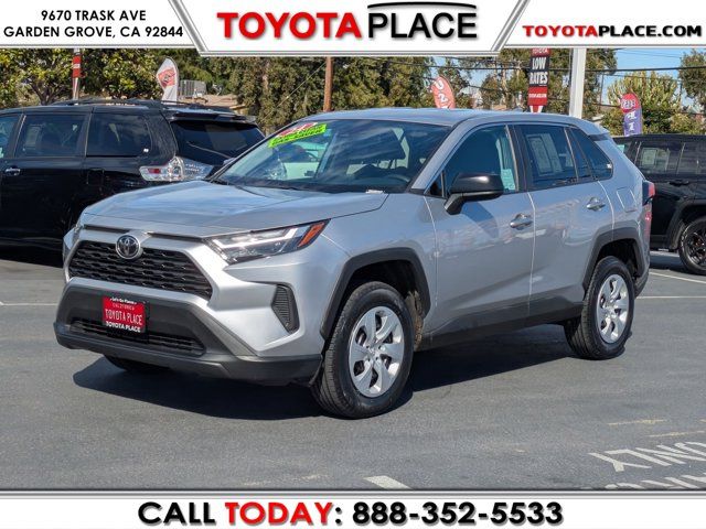 2024 Toyota RAV4 LE