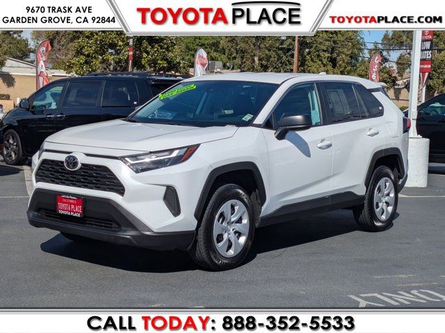 2024 Toyota RAV4 LE