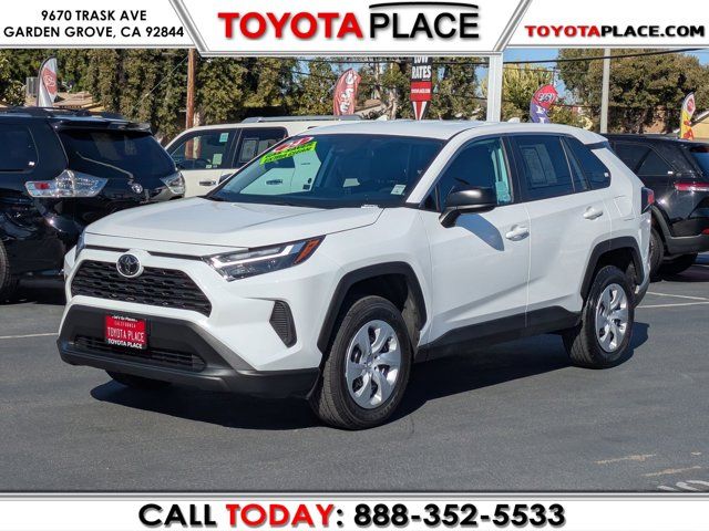 2024 Toyota RAV4 LE
