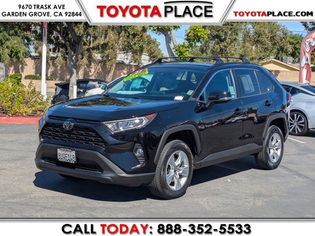 2021 Toyota RAV4 XLE