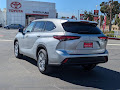 2025 Toyota Highlander LE