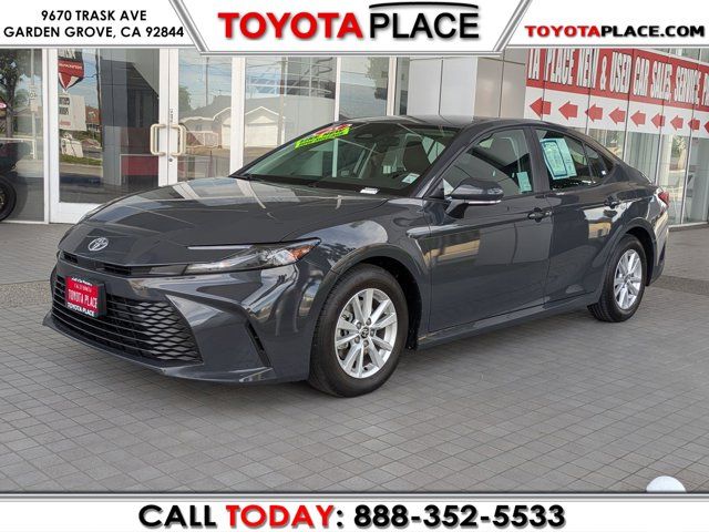2025 Toyota Camry LE
