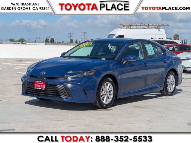 2025 Toyota Camry LE