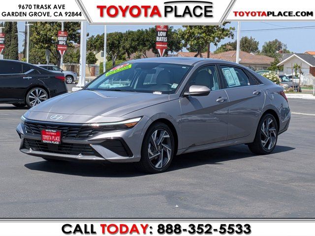 2025 Hyundai Elantra Limited