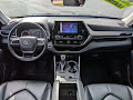 2024 Toyota Highlander Hybrid XLE