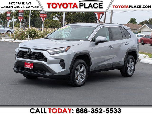 2024 Toyota RAV4 XLE
