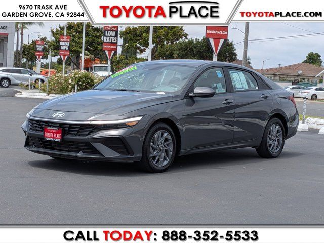 2024 Hyundai Elantra SEL