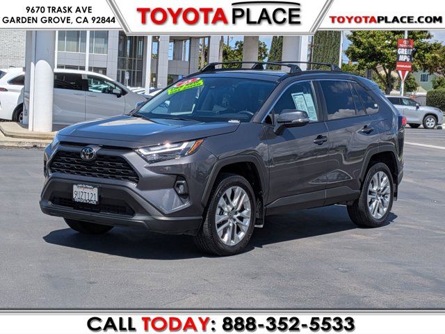 2025 Toyota RAV4 XLE Premium