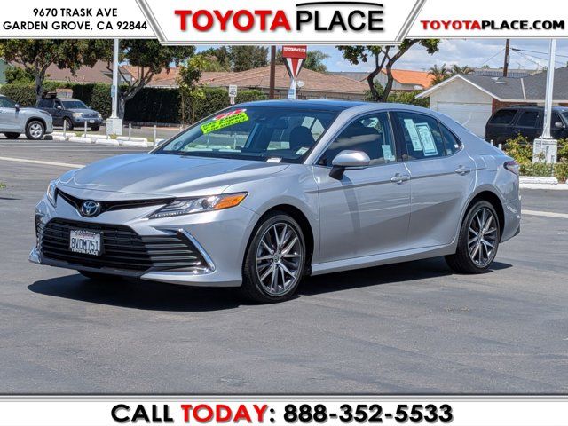 2021 Toyota Camry XLE