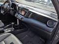 2017 Toyota RAV4 SE