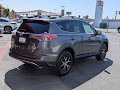 2017 Toyota RAV4 SE