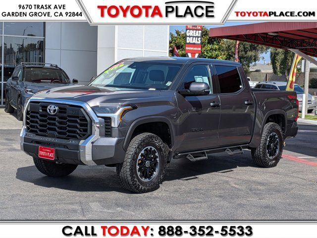 2022 Toyota Tundra SR5