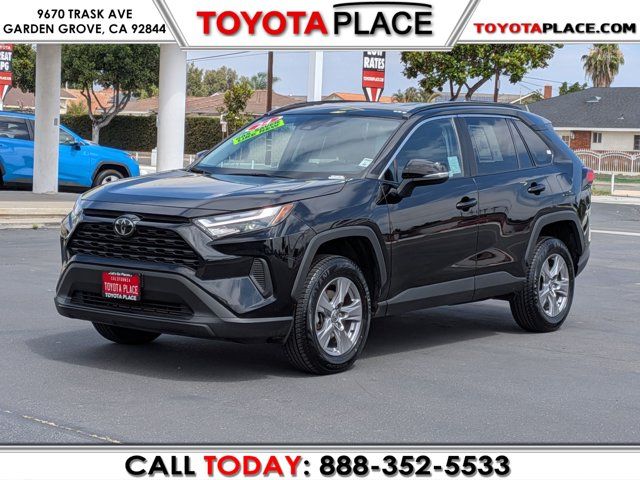 2024 Toyota RAV4 XLE
