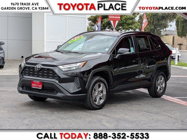 2024 Toyota RAV4 XLE