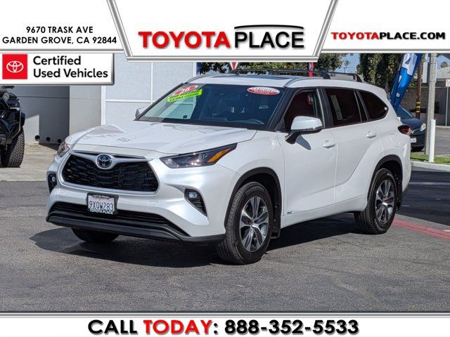 2026 Toyota Highlander Hybrid XLE