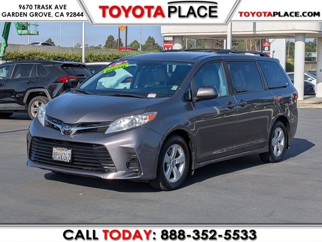 2020 Toyota Sienna LE